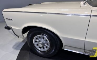 Pontiac-Tempest-1965-Sedan-21