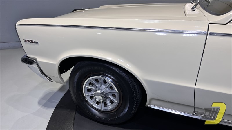 Pontiac-Tempest-1965-Sedan-21