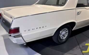 Pontiac-Tempest-1965-Sedan-25