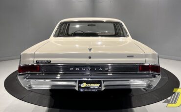 Pontiac-Tempest-1965-Sedan-26