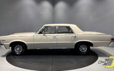 Pontiac-Tempest-1965-Sedan-34