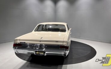 Pontiac-Tempest-1965-Sedan-6