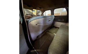 Pontiac-Torpedo-1941-Black-Tan-13