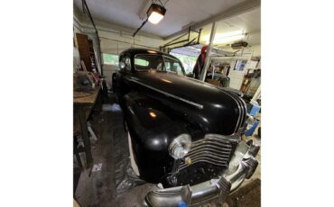 Pontiac-Torpedo-1941-Black-Tan-7