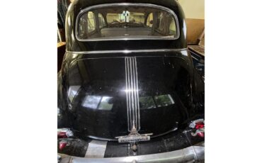 Pontiac-Torpedo-1941-Black-Tan-9