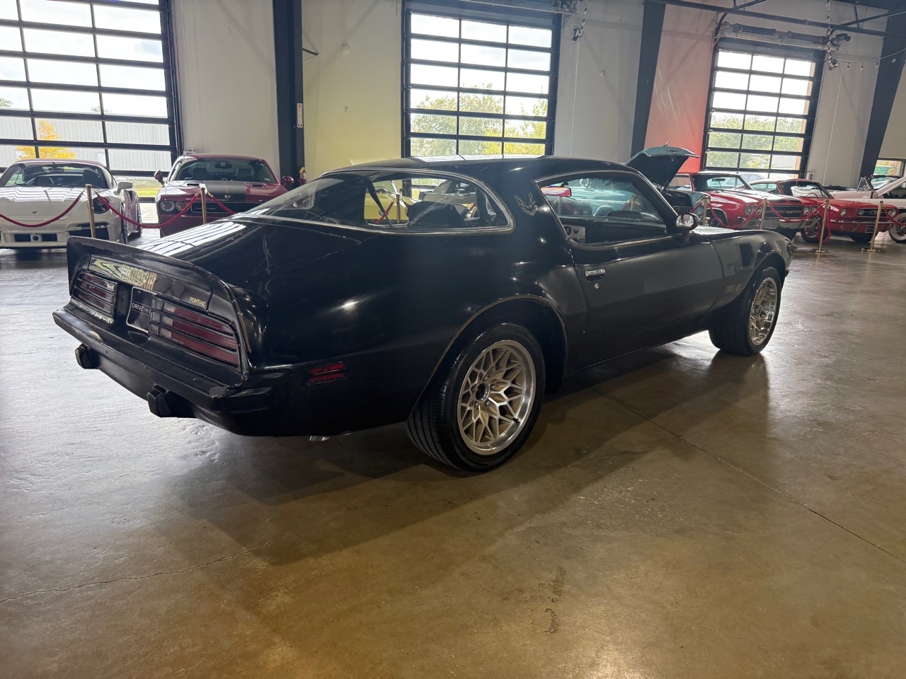 Pontiac-Trans-Am-1975-American-Muscle-Car-3