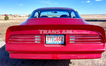 Pontiac-Trans-Am-1976-Coupe-7