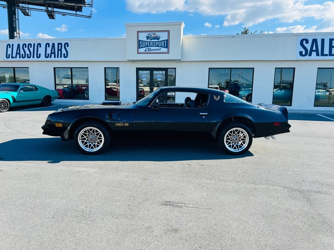 Pontiac-Trans-Am-1978-Coupe-1