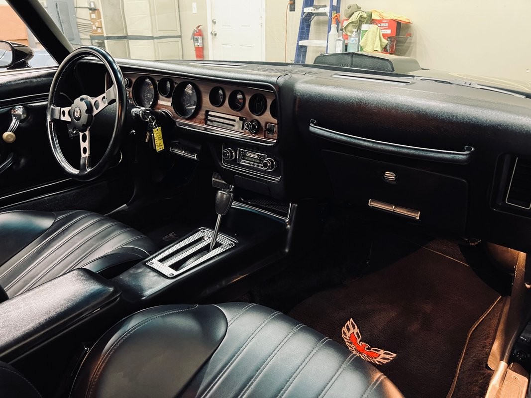 Pontiac-Trans-Am-1978-Coupe-17
