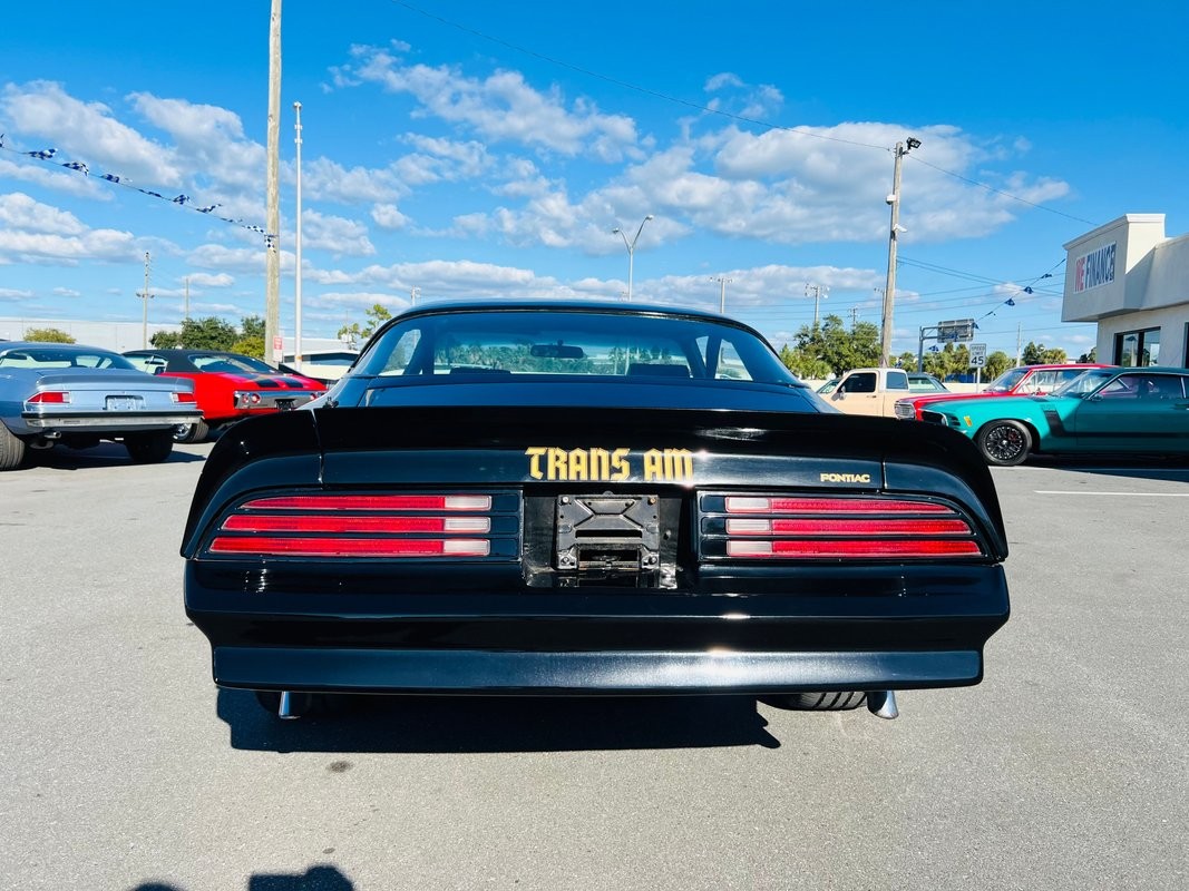 Pontiac-Trans-Am-1978-Coupe-3