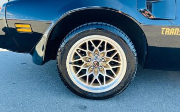 Pontiac-Trans-Am-1978-Coupe-39