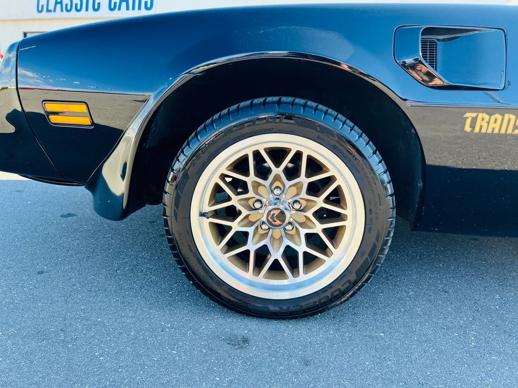 Pontiac-Trans-Am-1978-Coupe-39