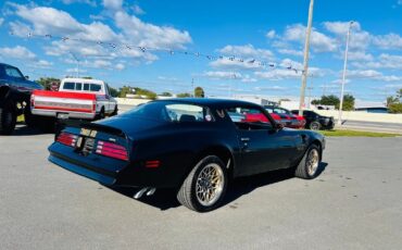 Pontiac-Trans-Am-1978-Coupe-4