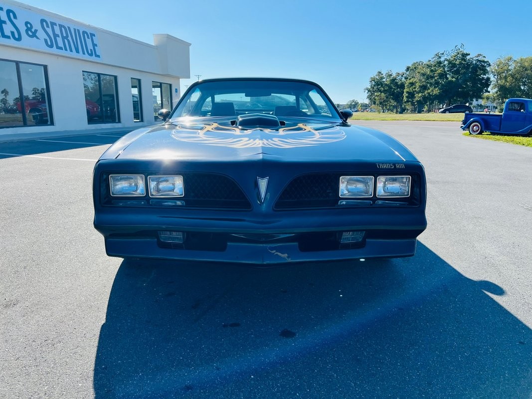Pontiac-Trans-Am-1978-Coupe-7