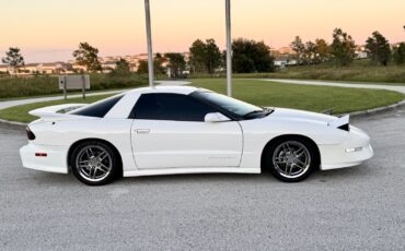 Pontiac-Trans-Am-1996-1