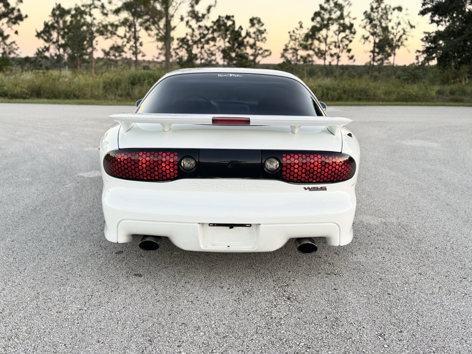 Pontiac-Trans-Am-1996-3