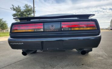 Pontiac-Trans-am-1991-12