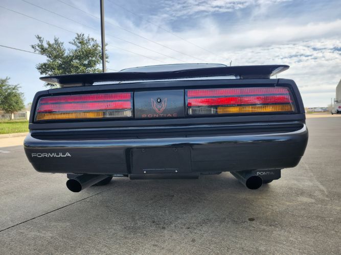 Pontiac-Trans-am-1991-12