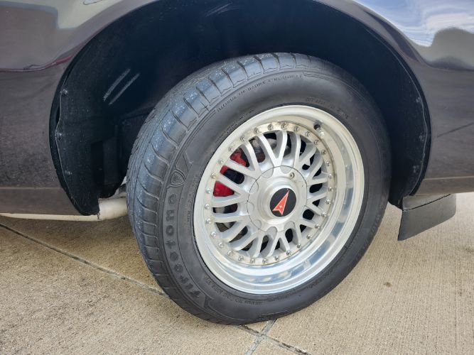 Pontiac-Trans-am-1991-26