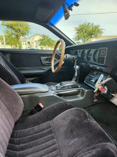 Pontiac-Trans-am-1991-33