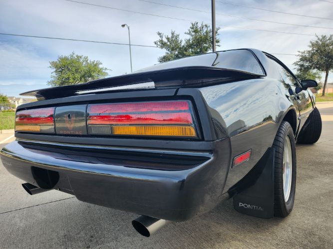 Pontiac-Trans-am-1991-40