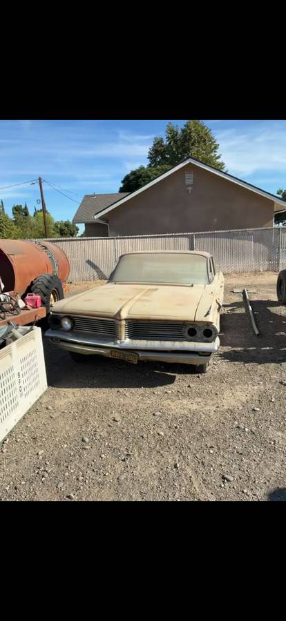 Pontiac-bonneville-1962-yellow-2