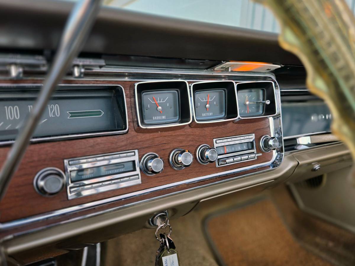 Pontiac-bonneville-1966-11