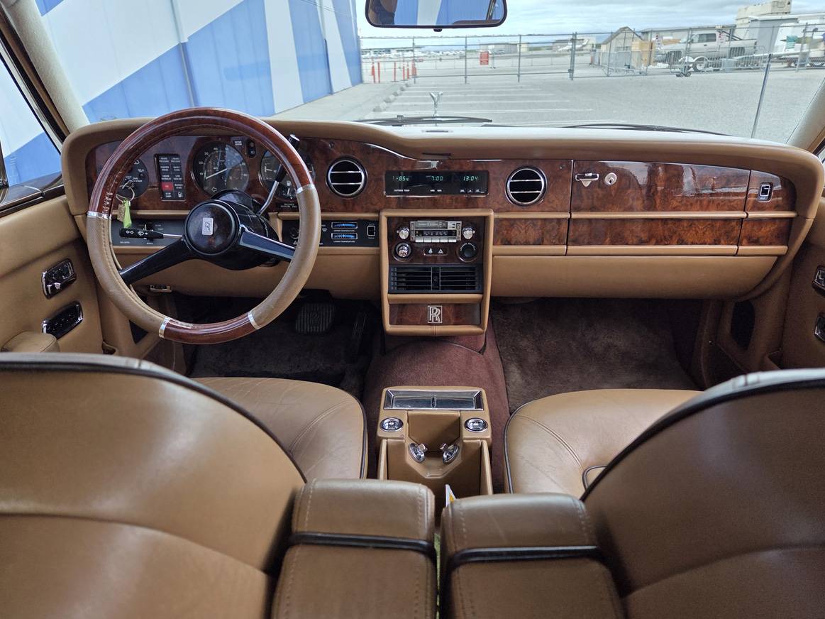 Pontiac-bonneville-1966-17