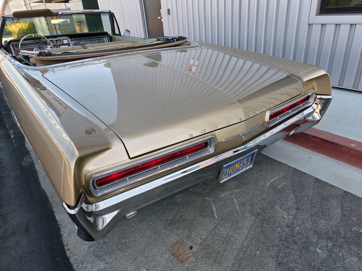 Pontiac-bonneville-1966-5