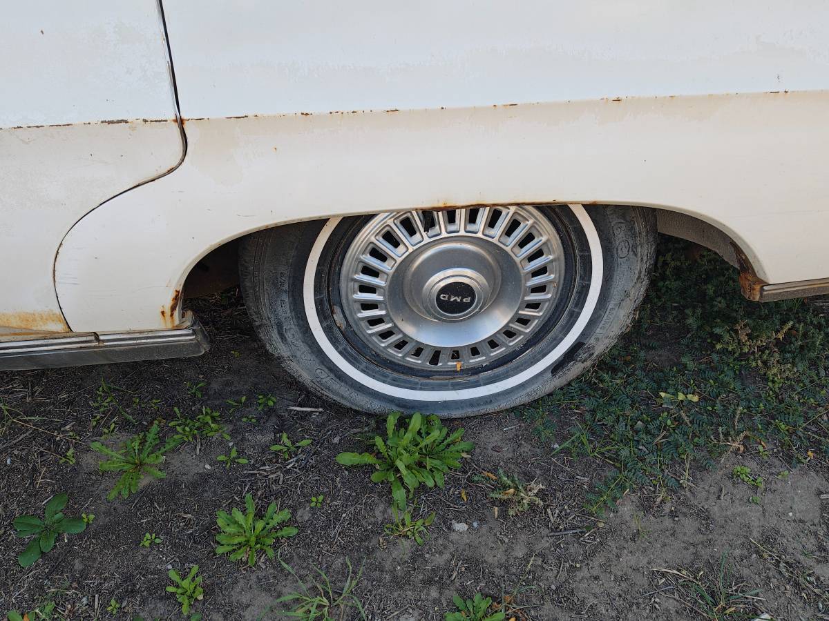 Pontiac-bonneville-1967-white-16