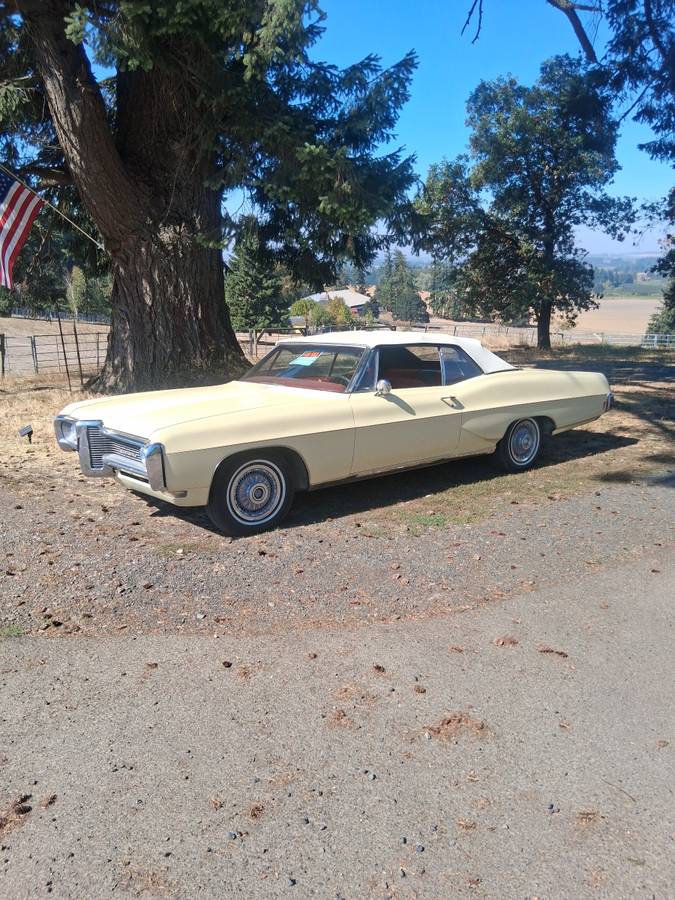 Pontiac-bonneville-1968-yellow