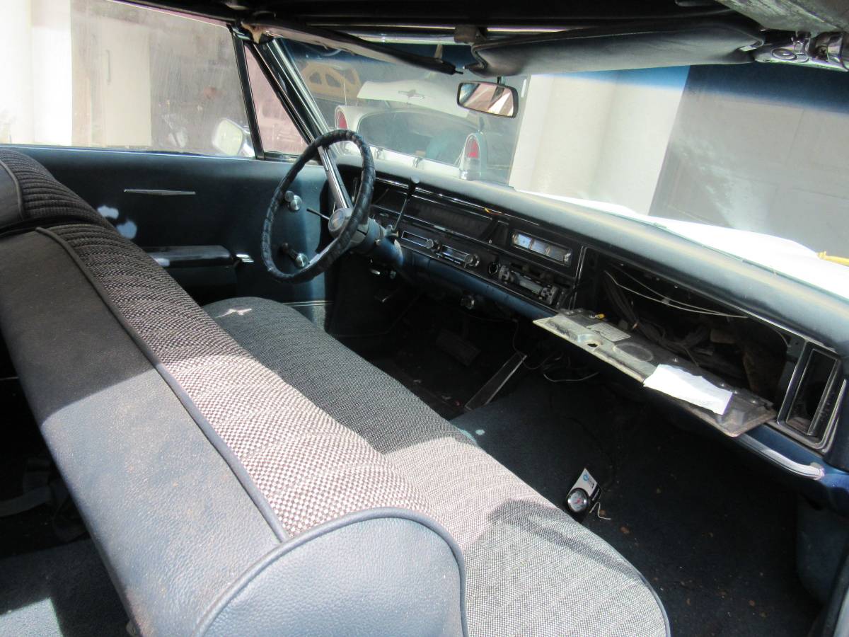 Pontiac-bonneville.-1967-white-3