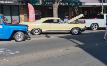 Pontiac-bonnyville-1965-yellow-10