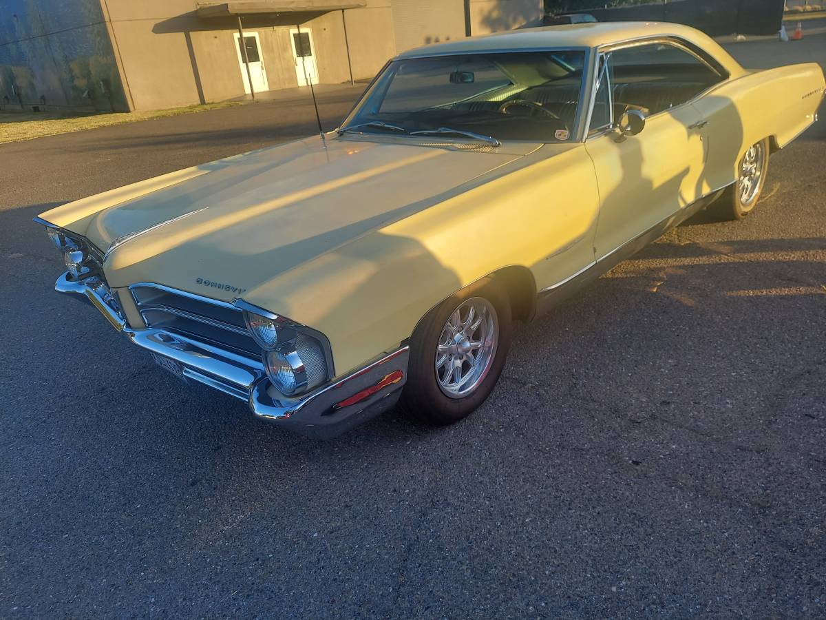 Pontiac-bonnyville-1965-yellow-11