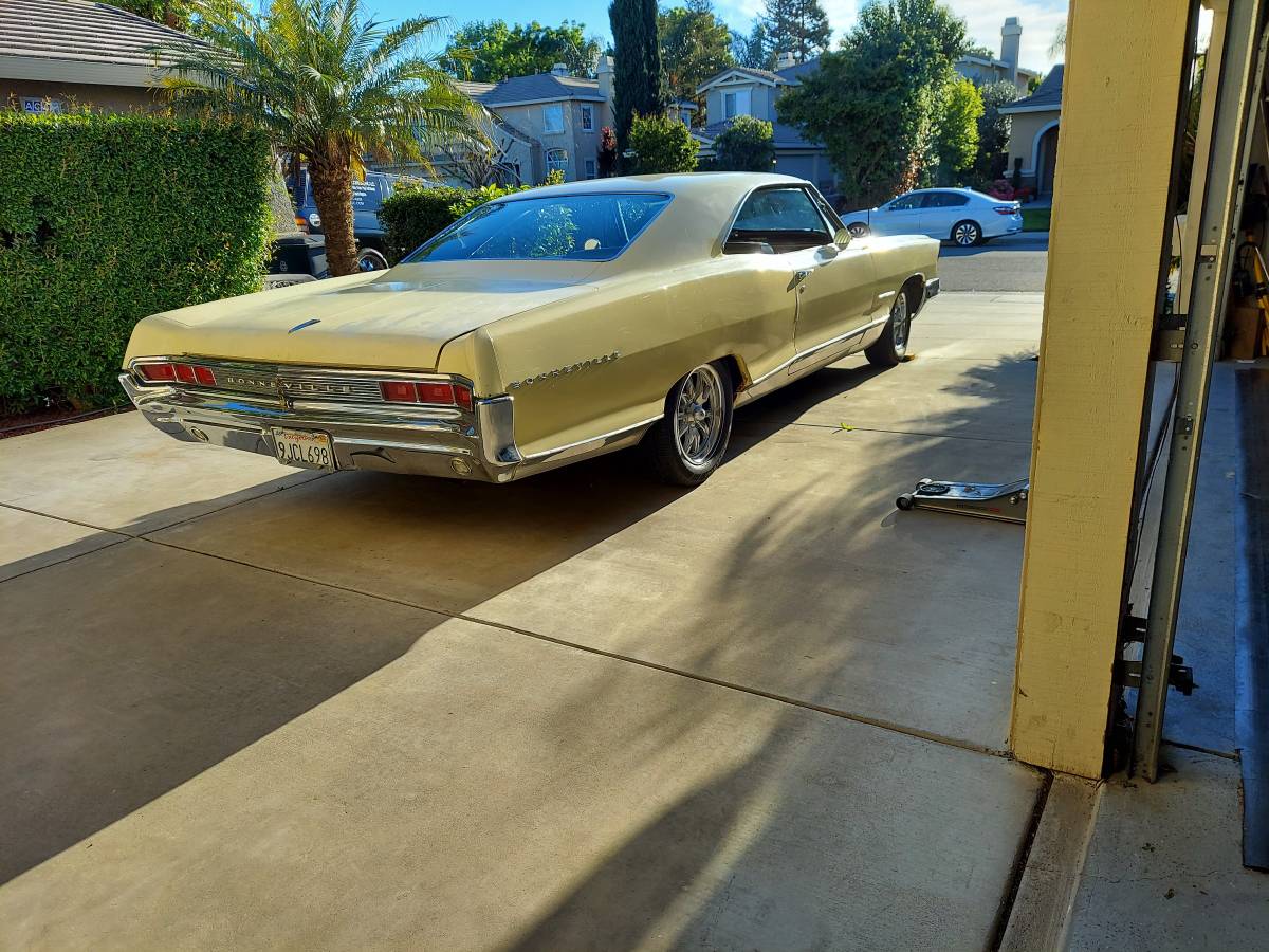 Pontiac-bonnyville-1965-yellow-5