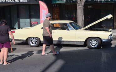 Pontiac-bonnyville-1965-yellow-9
