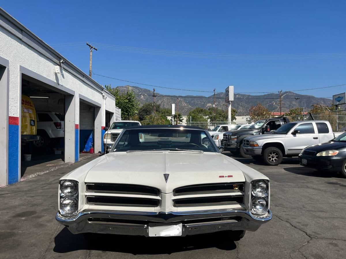Pontiac-catalina-1966-white-3