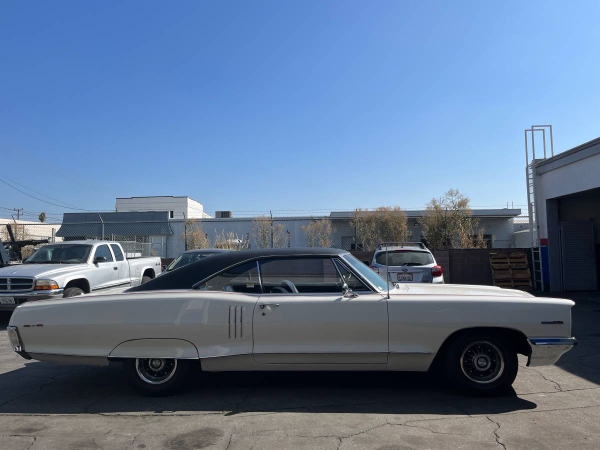 Pontiac-catalina-1966-white-5