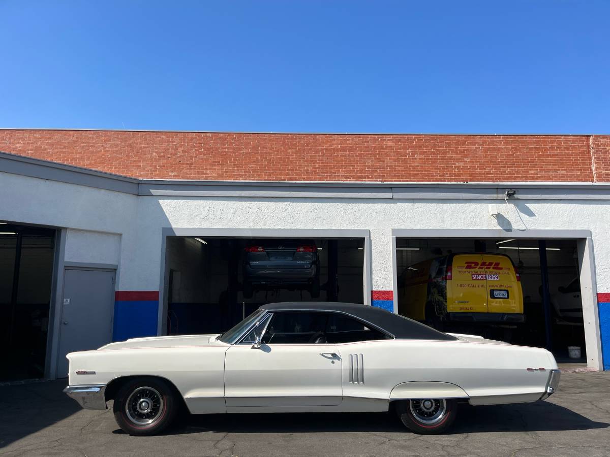 Pontiac-catalina-1966-white-6