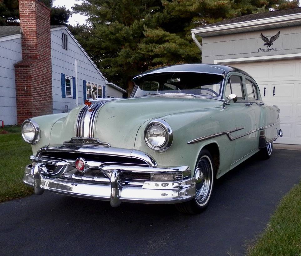 Pontiac-chieftain-1953-green-1