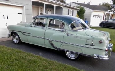 Pontiac-chieftain-1953-green-10