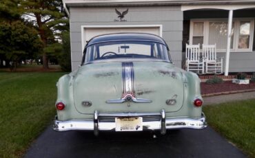 Pontiac-chieftain-1953-green-11