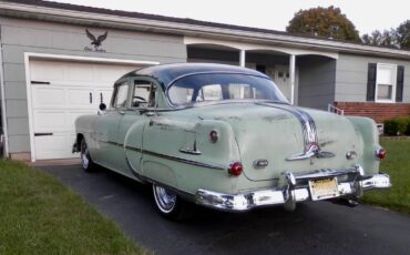 Pontiac-chieftain-1953-green-14