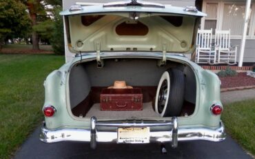 Pontiac-chieftain-1953-green-2