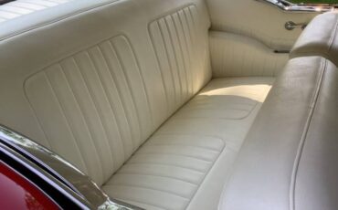 Pontiac-chieftain-1957-red-3