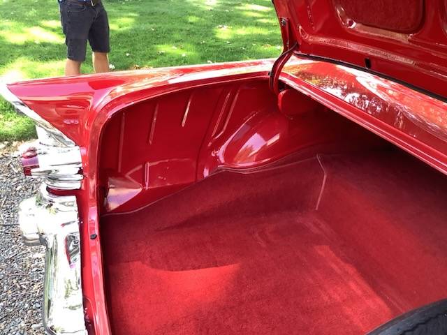 Pontiac-chieftain-1957-red-4