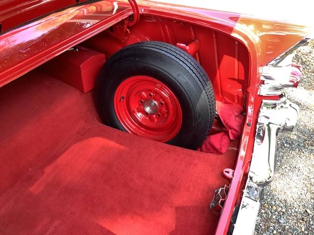 Pontiac-chieftain-1957-red-5