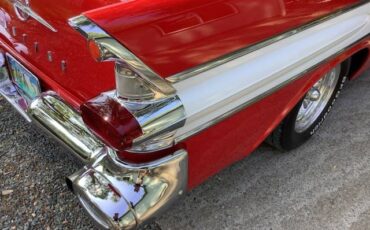 Pontiac-chieftain-1957-red-6