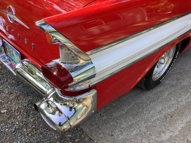 Pontiac-chieftain-1957-red-6