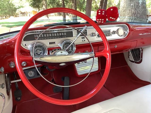 Pontiac-chieftain-1957-red-7